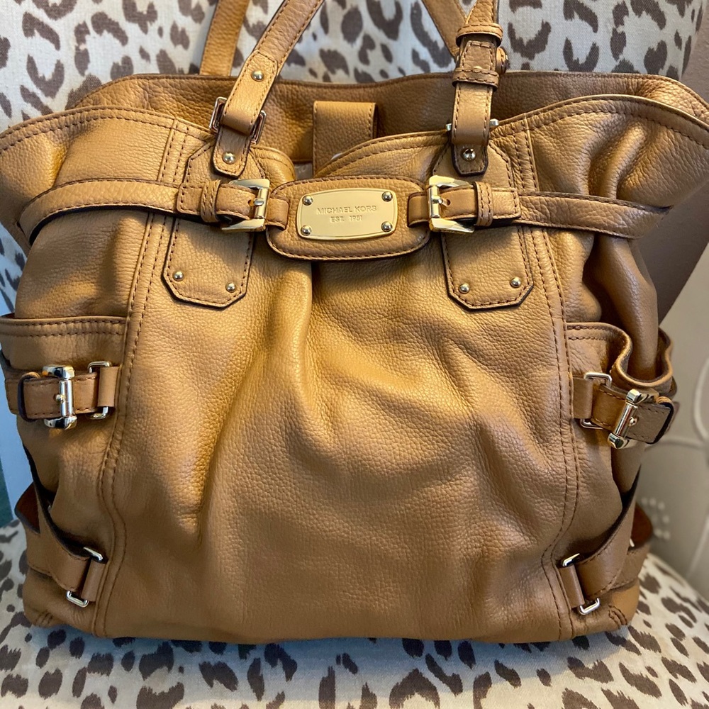 Michael Kors leather shoulder bag